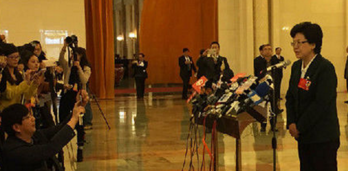 卫计委主任李斌：感谢怒斥号贩子的姑娘