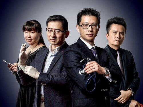 一批走出体制，自由执业的医生。