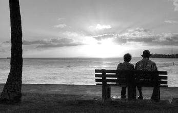 数字临终计划产业盘点：11家企业提供2种服务模式，产业存在许多空白待补