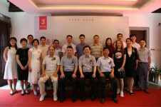 杏香园成立三周年，与人保健康浙江分公司、湖州市中心医院签订战略合作协议