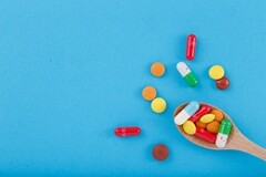 哈药股份2017年中报净利3.48亿，下半年将重点创新医院诊疗项目