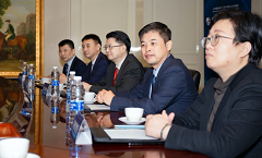 求美浪潮中的口腔正畸行业，如何规范化发展