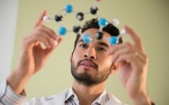 23魔方完成4000万元B轮融资，预期到明年底年处理样本能力可达100万例 